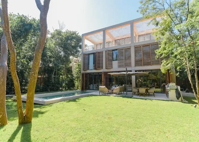 Stunning Solana 6br Golf Course Corasol Playa del Carmen