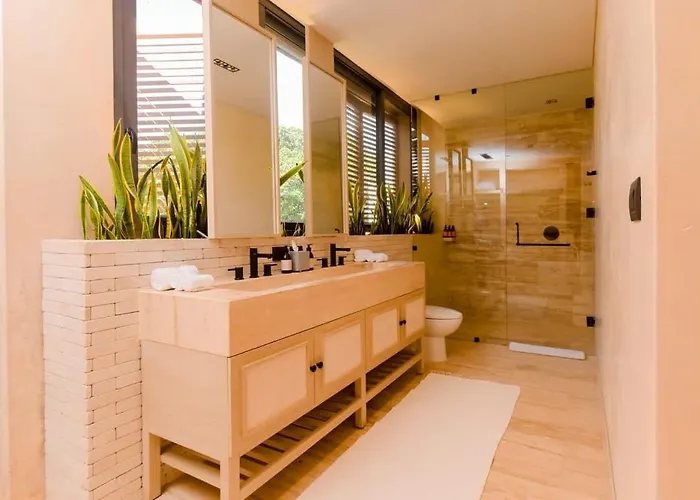 Stunning Solana 6br Golf Course Corasol Villa Playa del Carmen