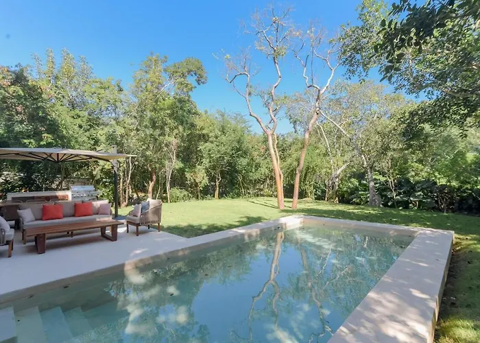 Stunning Solana 6br Golf Course Corasol Villa Playa del Carmen