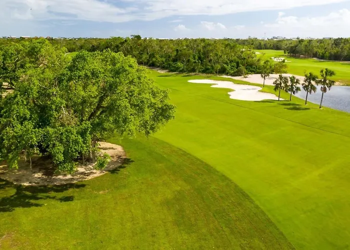 Villa Stunning Solana 6br Golf Course Corasol Playa del Carmen