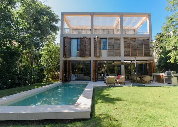Stunning Solana 6br Golf Course Corasol Villa Playa del Carmen