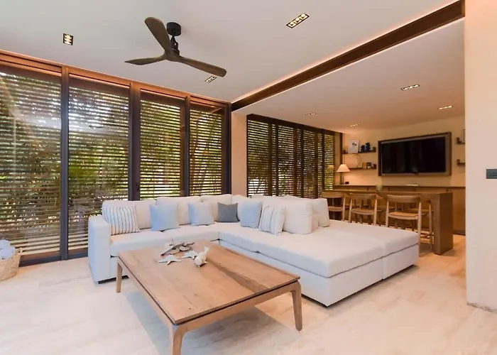 Villa Stunning Solana 6br Golf Course Corasol Playa del Carmen