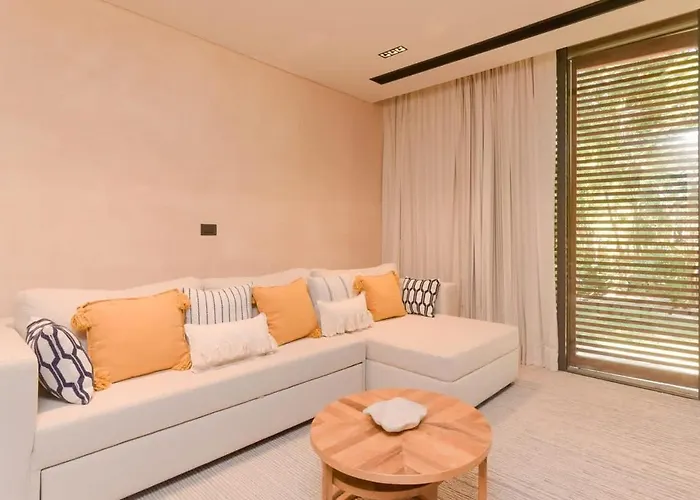 Stunning Solana 6br Golf Course Corasol