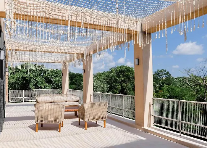 Stunning Solana 6br Golf Course Corasol Playa del Carmen